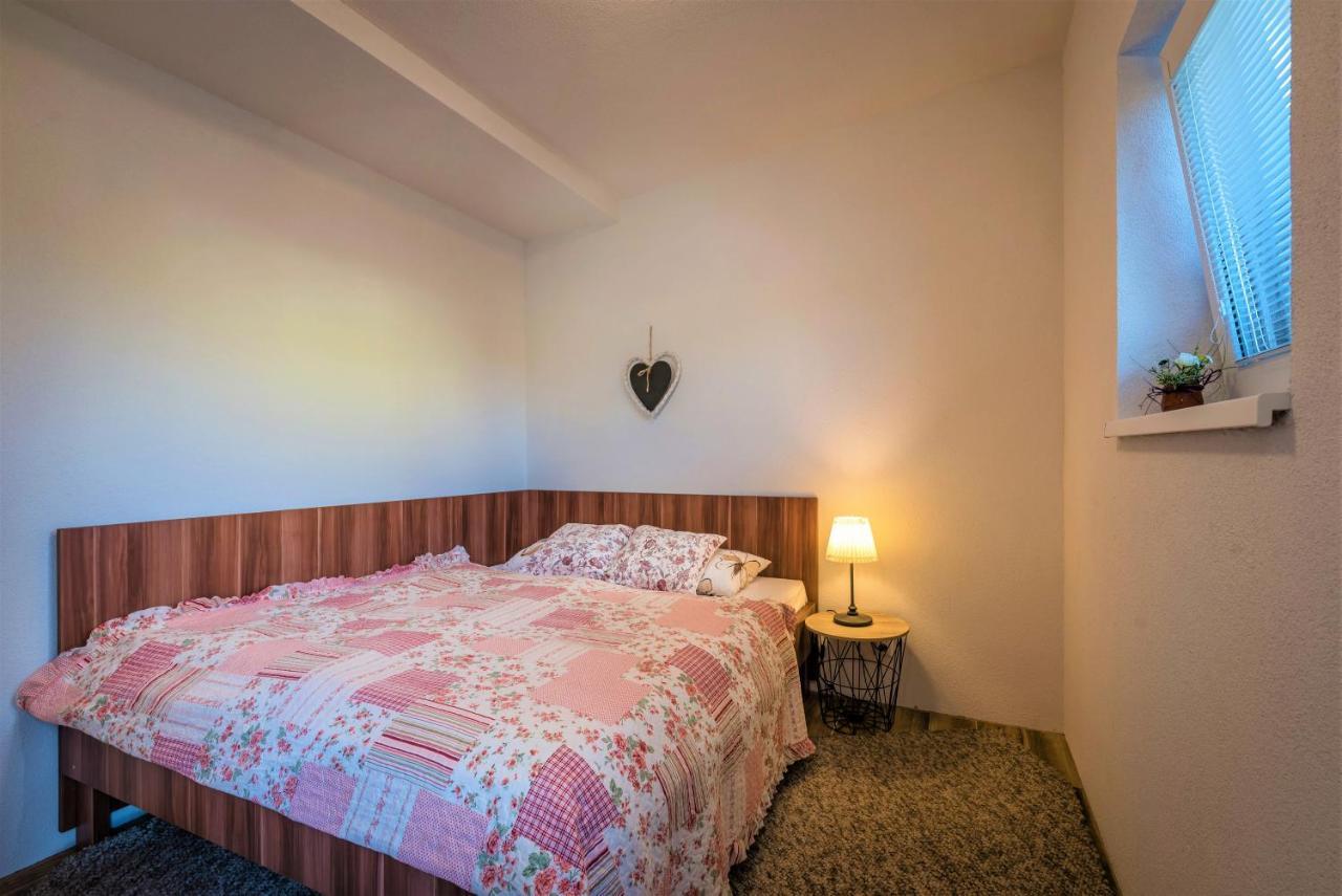 Piemonti Besenova Apartment Exterior photo